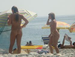 Trio of hot german teens naked on the beach 47/70