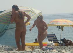 Trio of hot german teens naked on the beach 53/70
