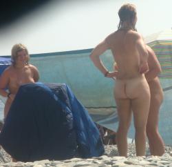 Trio of hot german teens naked on the beach 65/70