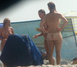 Trio of hot german teens naked on the beach 68/70