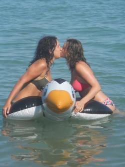 2 big tits sluts - private beach pics 45/46