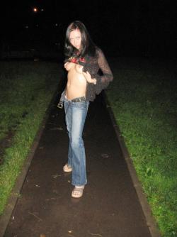 This amateur girl loves undressing in public 13/15