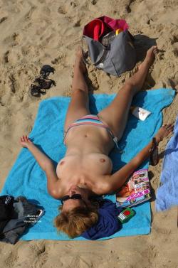 Nudist beach 10 28/115