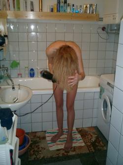 Slim blond wife 142/153