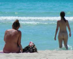 Nudist beach 08 114/120