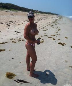 Nudist beach 02 67/82
