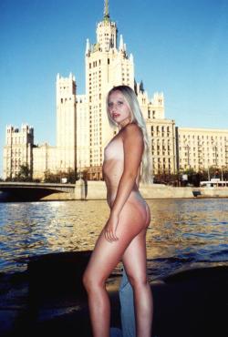 Russian exhibitionist girl 51/107