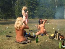 Russian girls outdoor fun 12/28
