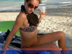 Amateur brunette model on vacation 73/103