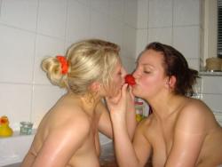 Nice bisexual girls 64/86