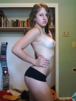 Young masturbating teen with a perfect body(16 pics)