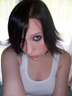 Emo gorlfriend - selfshot 65/74