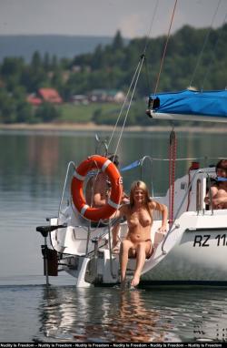 Naked girls sunbathing on the boat 17/23