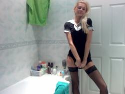 Blond naked girl in bathroom(27 pics)