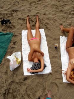 Nude beach vacation chicks 20/25