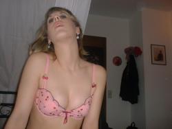 Naked horny gf 7/99