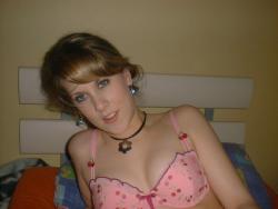 Naked horny gf 51/99