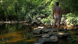 Amateur male strolls(6 pics)