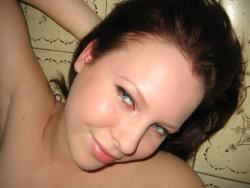 Nice girl possing 20/55