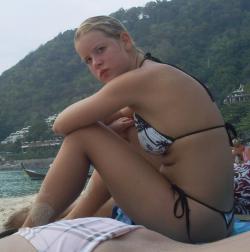 Blonde cutie on vacation in thailand 25/31