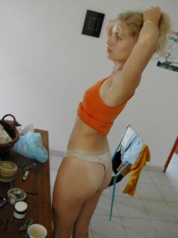 Naked blonde gf 10/80