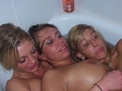 Three lesbian girls in bath 61/72