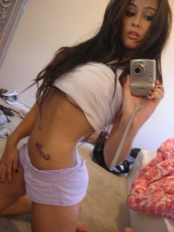 Selfshots - young girl 2/115