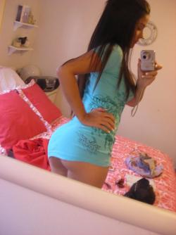 Selfshots - young girl 54/115