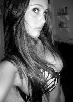 Selfshots - young girl 74/115