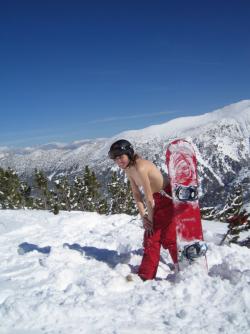Topless on snowboard 27/45