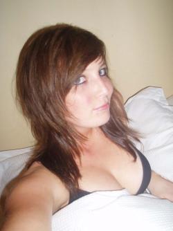 Girlfriend striptease 34/41