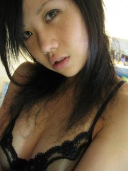 Selfshot - asian teen 9/64