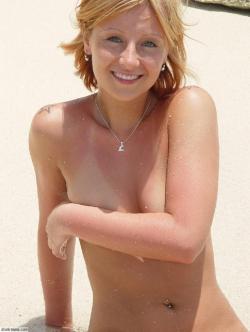 Blond nude on the beach 4/16