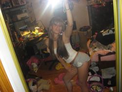 Selfshots - amateur teen girl 36/76