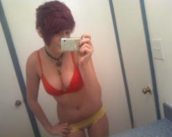 Selfshots - irl who likes to change her hair color(7 pics)