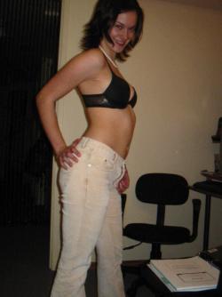 Jenna - amateur teen showing her panties 30/33
