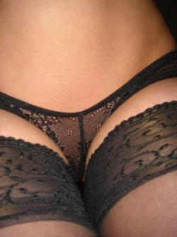 Daniela - amateur gf in sexy black lingerie 11/20
