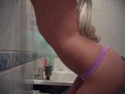 Amazing blond girlfriend â€“ selfshots 44/49