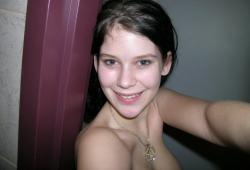 Selfshots - hot young girl 20/30