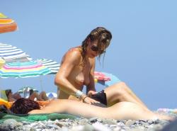Nudist fkk summer time hotties on the beach 4/200