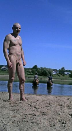 Nudism-naturism 3/11