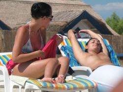 Horny girls on vacation - simone and clara 24/36