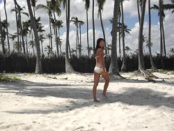 Beach horny girls on vacation - gina 6/61