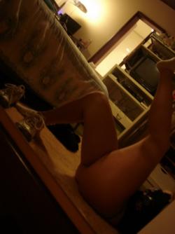 Very hot sport teen selfshots 106/225