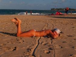 Perfect body nude and topless on beach vacations 28/78