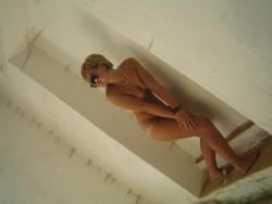 Naked amateur blonde 9 77/79