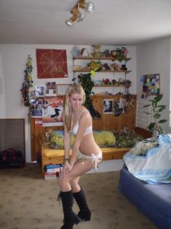 Blonde amateur teen babe 3 10/79