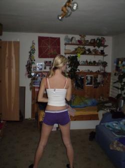 Blonde amateur teen babe 3 14/79