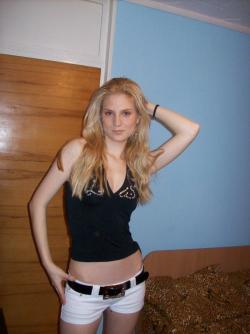 Pretty russian blonde posing nn serie 93 16/23