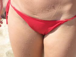 Best cameltoe bikini on the beach 10/42